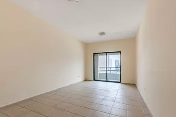 Spacious and Bright Unit | Ready to Move In