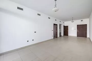 Vacant and Spacious Apt with Full Sea View